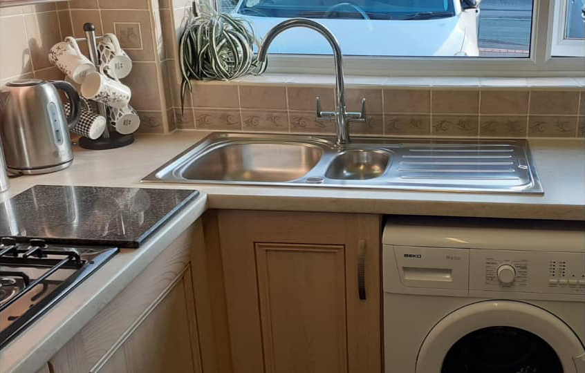 Total Home & Garden Handyman Services | Handyman Crewe | Kitchen Sink and Tap Fitting 1